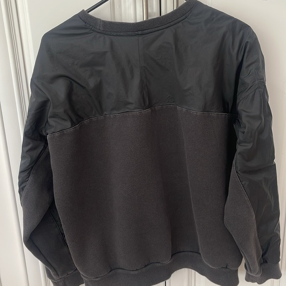 Adidas  black mono crew neck sweatshirt size large with Flaws - Picture 5 of 12